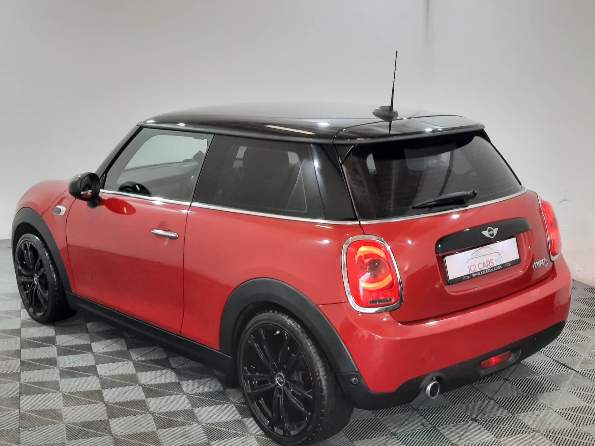 Car Thumbnail 7