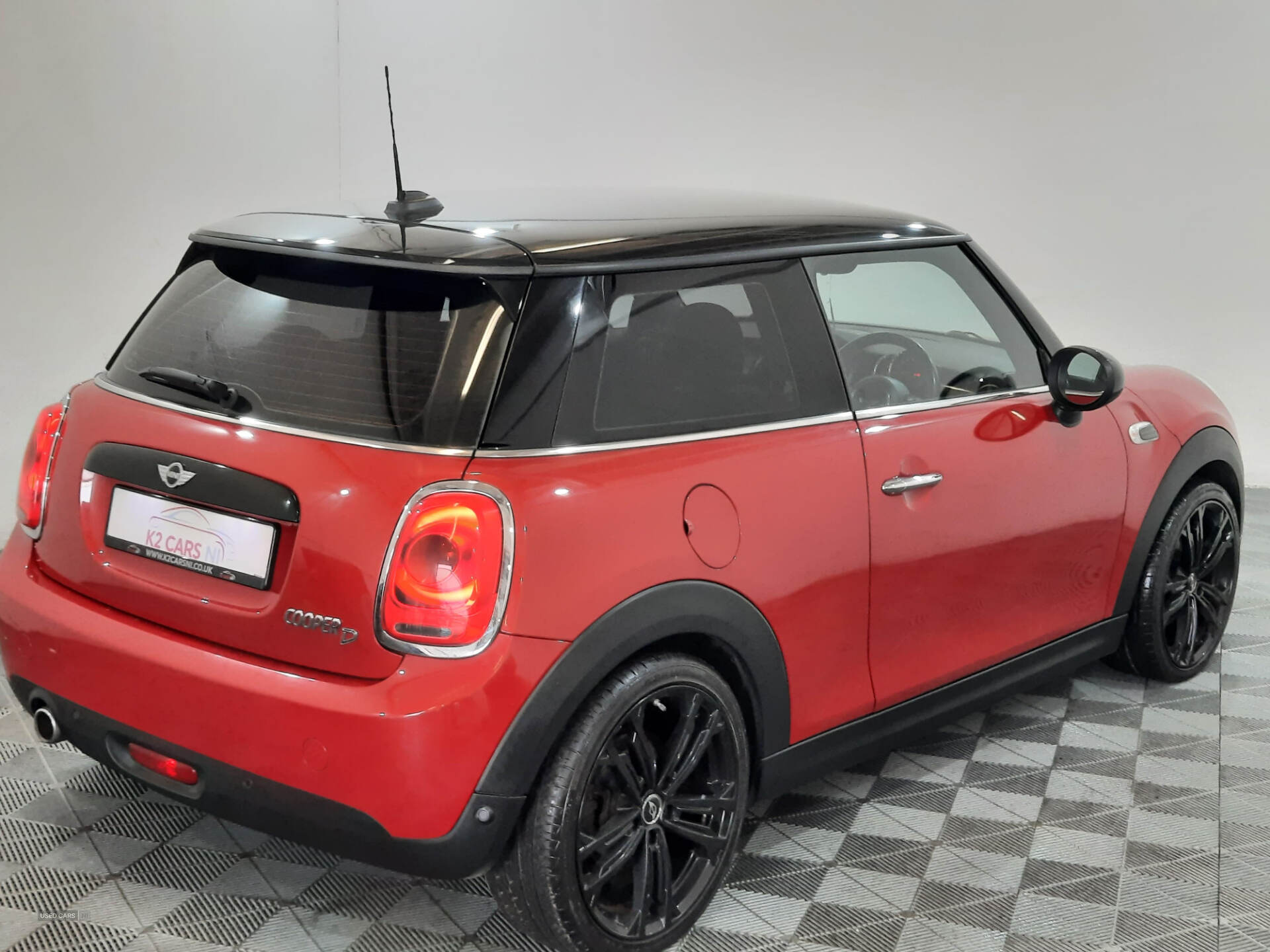 Car Thumbnail 9