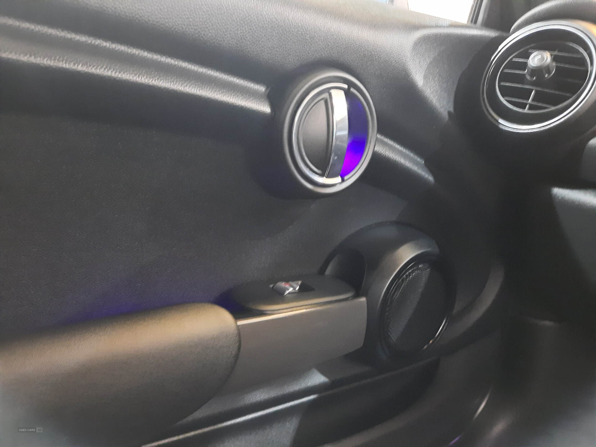 Car Thumbnail 18