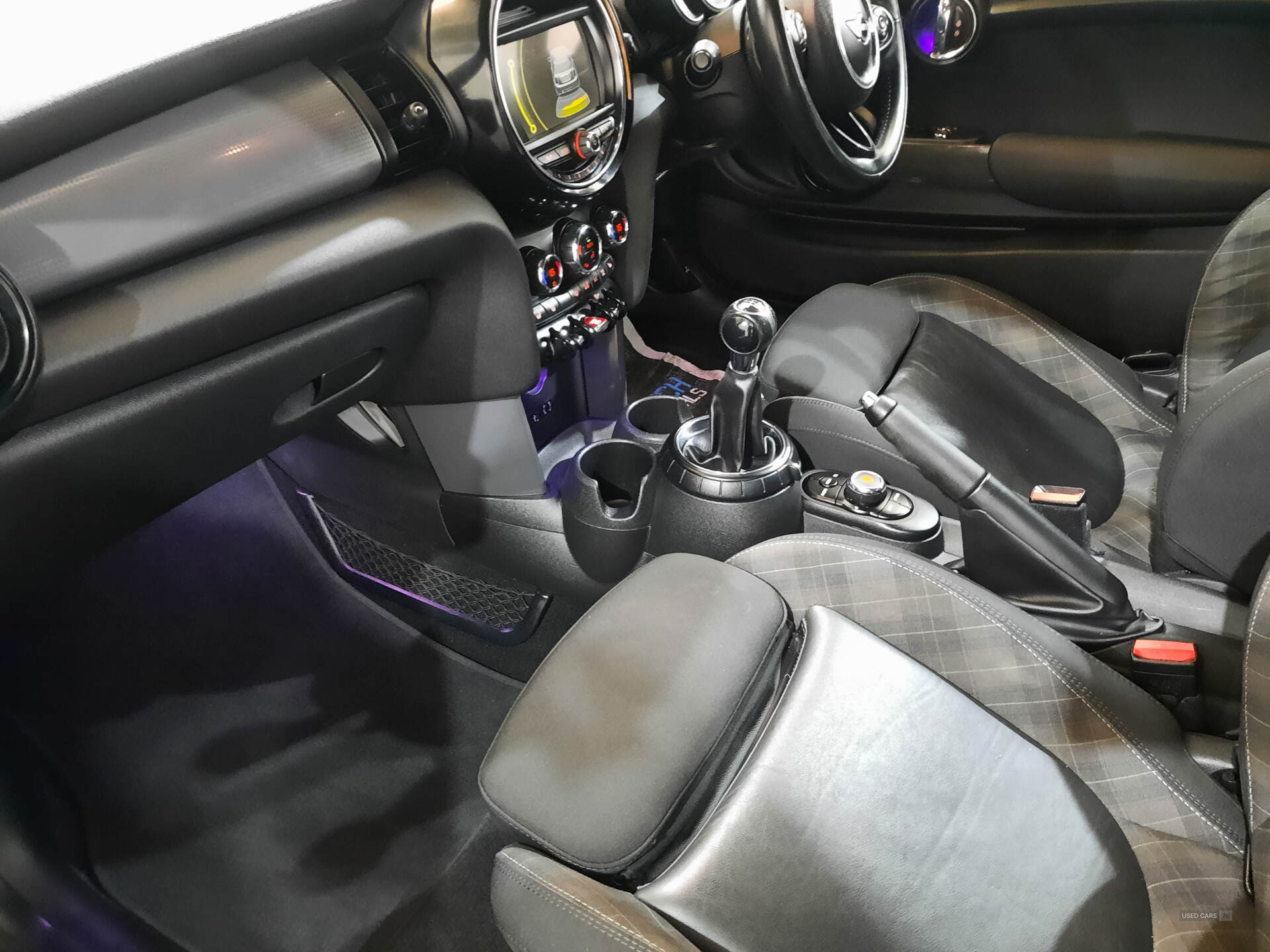 Car Thumbnail 23