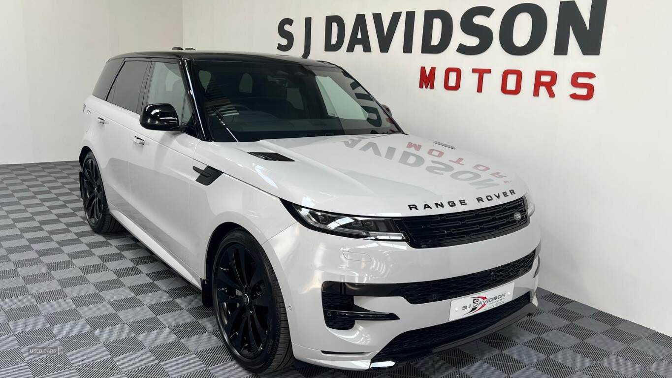 Jan 2025 Land Rover Range Rover Sport 3.0 D300 Dynamic SE 5dr Auto