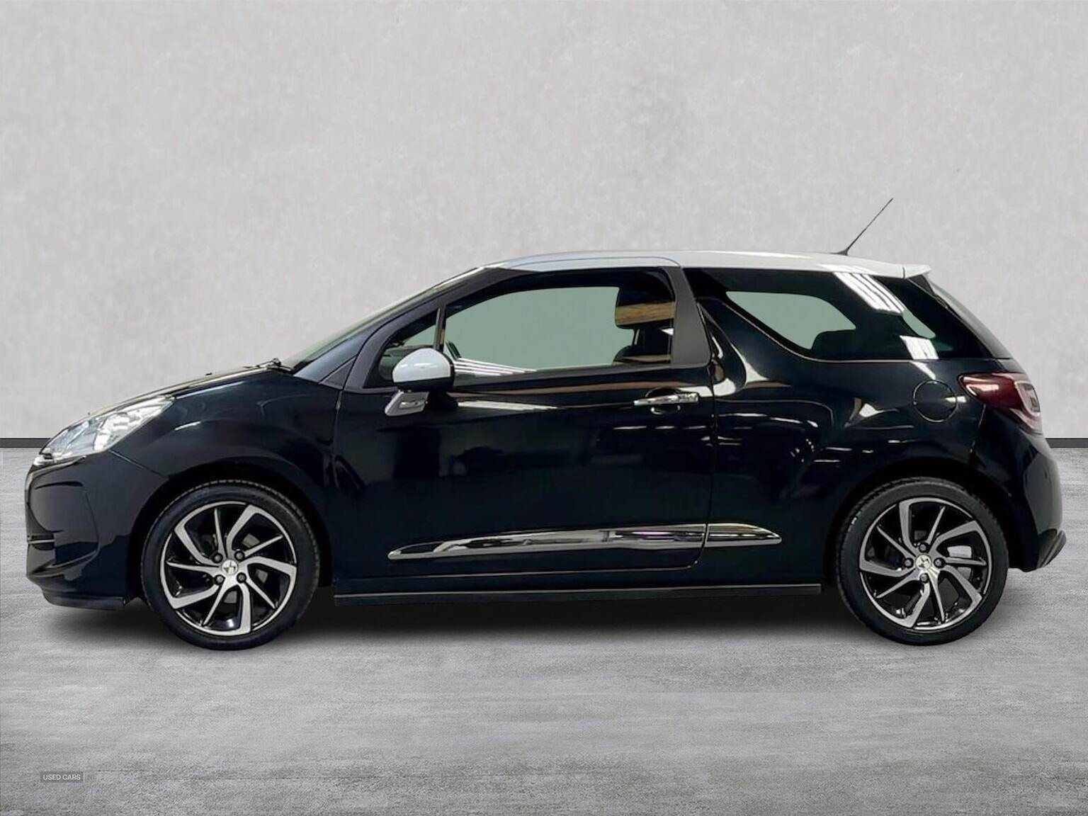 May 2018 DS DS3 1.2 Puretech 82 Connected Chic 3Dr