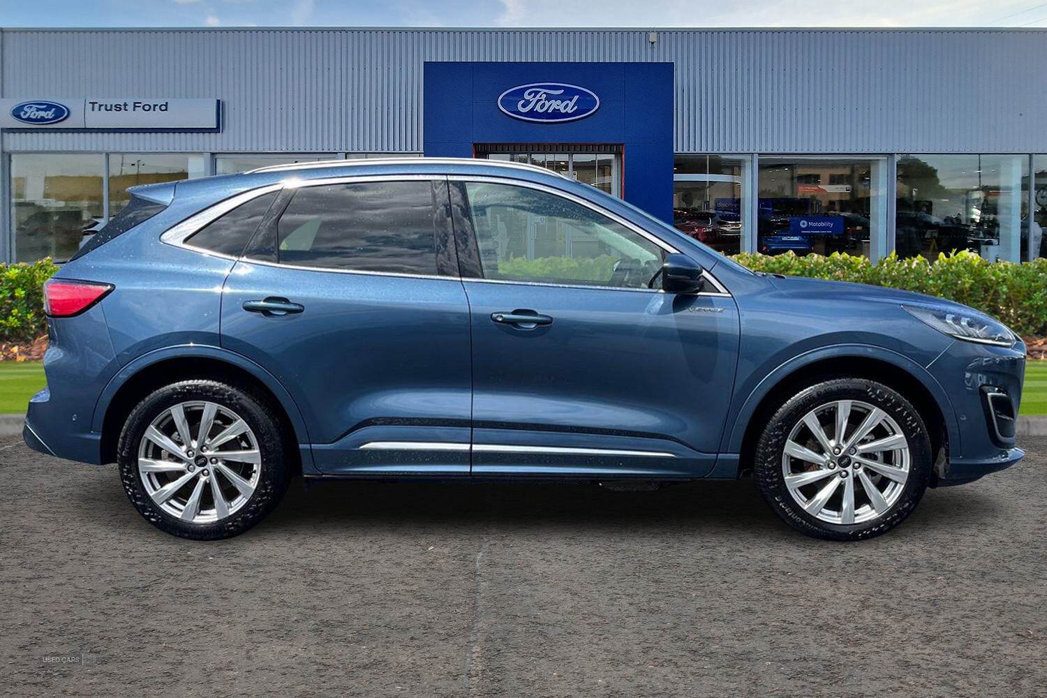 Feb 2024 Ford Kuga 2.5 PHEV Vignale 5dr CVT