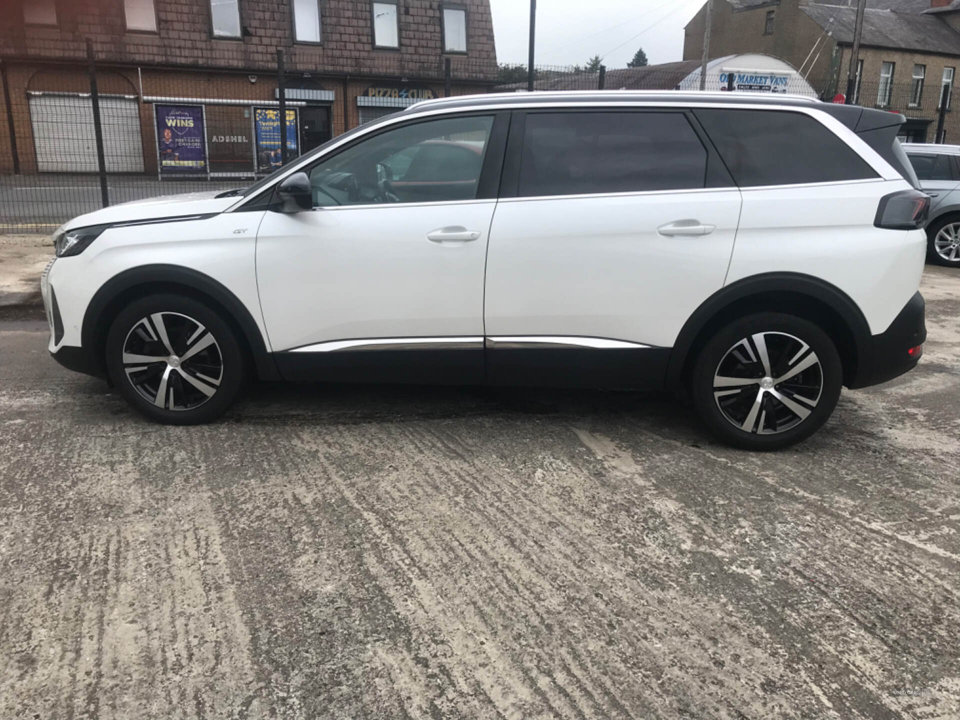 Peugeot 5008 DIESEL ESTATE in Antrim