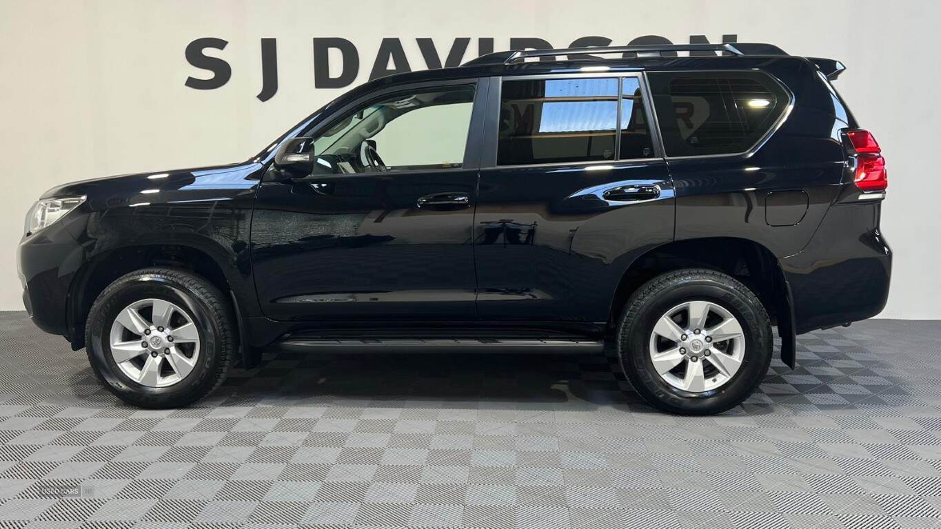 Feb 2022 Toyota Land Cruiser 2.8 D-4D 204 Active 5dr Auto 5 Seats