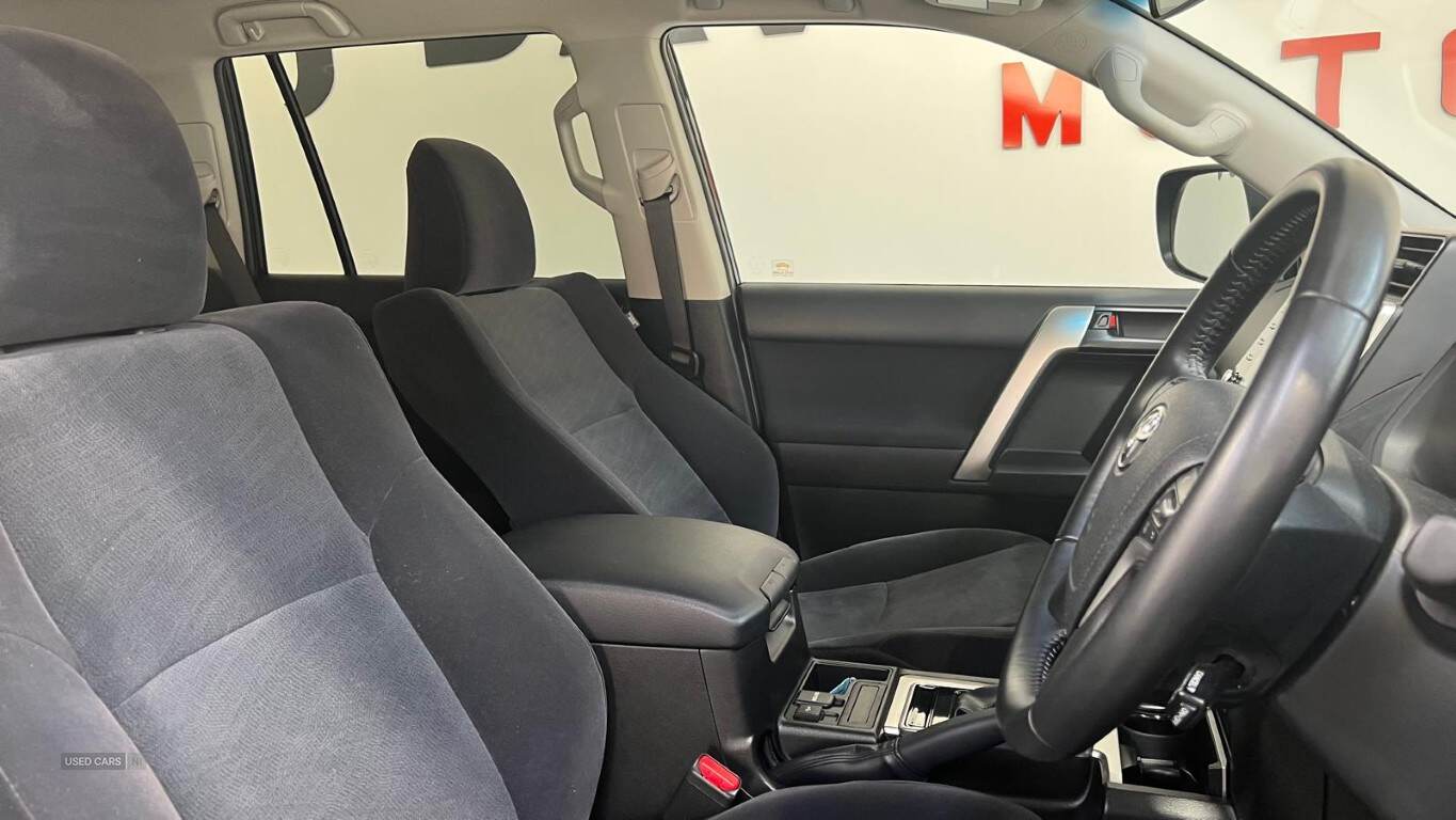 Feb 2022 Toyota Land Cruiser 2.8 D-4D 204 Active 5dr Auto 5 Seats
