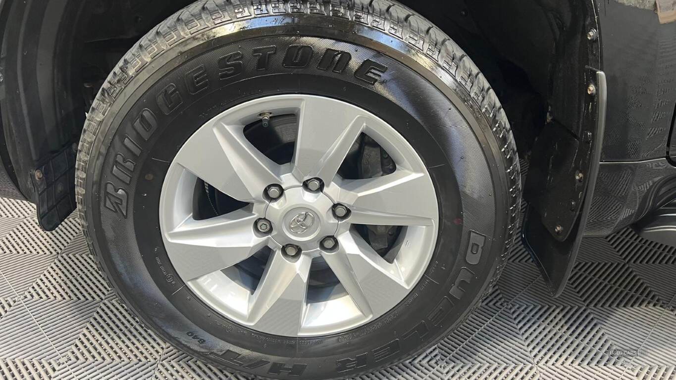Feb 2022 Toyota Land Cruiser 2.8 D-4D 204 Active 5dr Auto 5 Seats