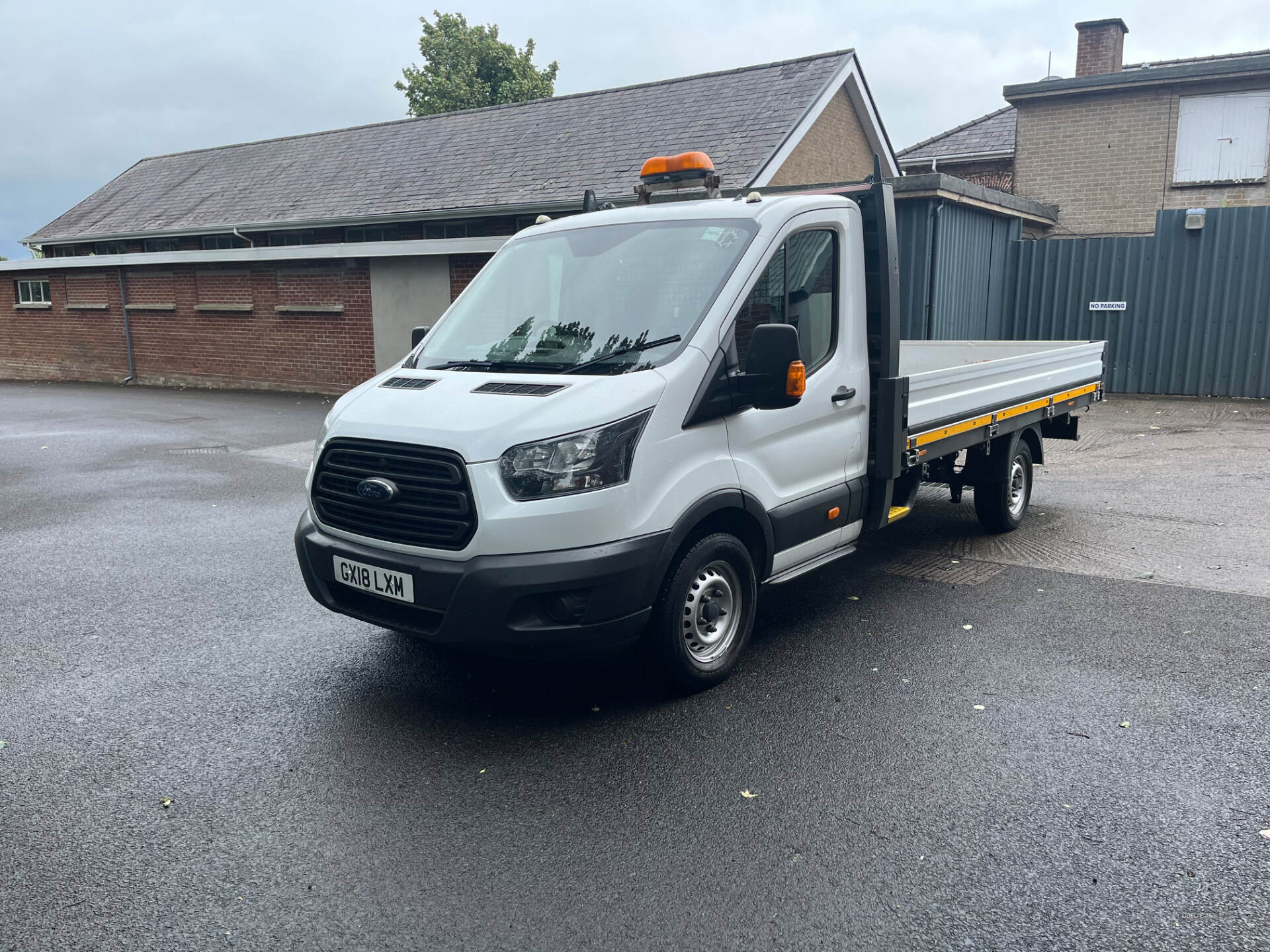 Ford Transit 350 L4 DIESEL FWD in Derry / Londonderry