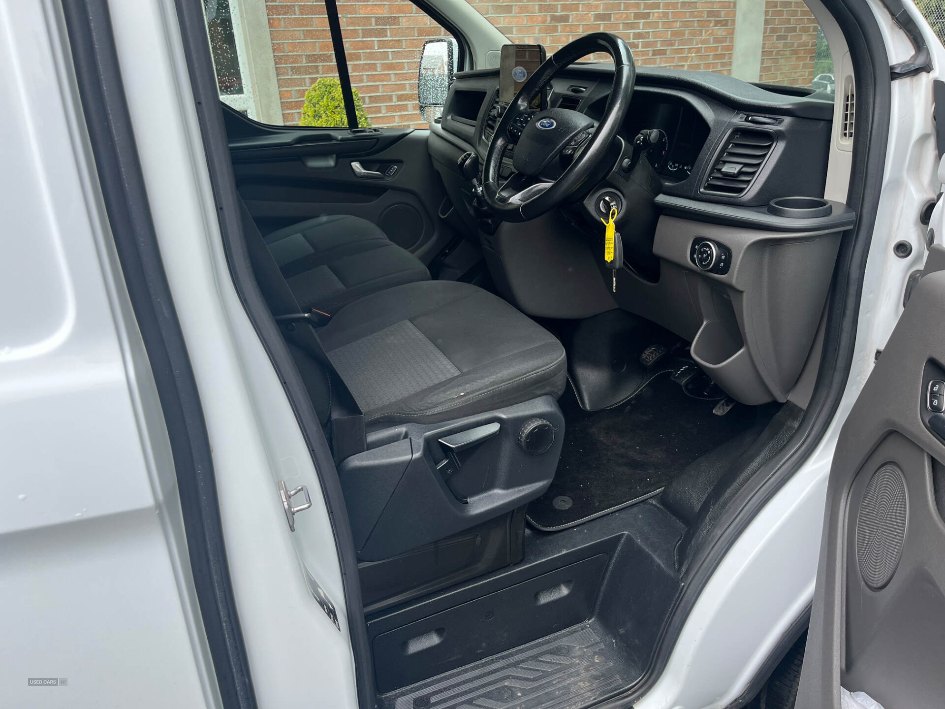 Ford Transit Custom 300 L2 DIESEL FWD in Derry / Londonderry