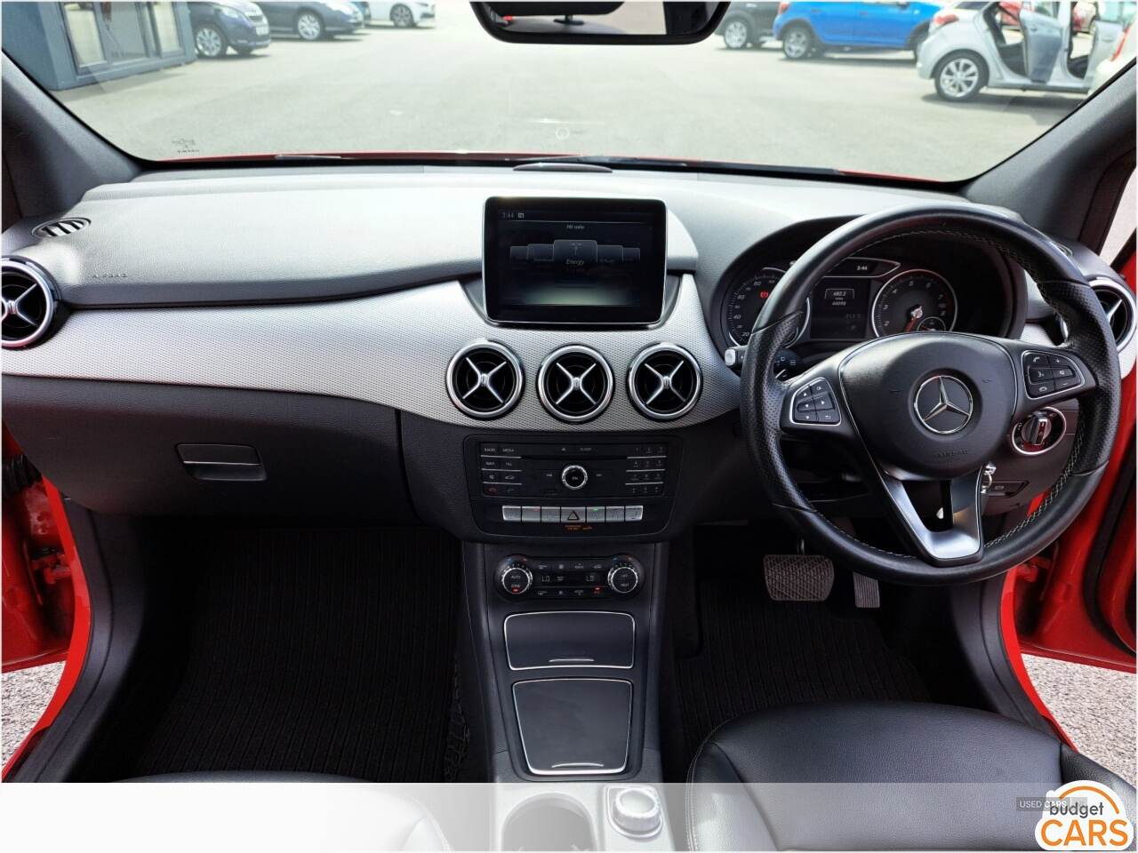 Mercedes B-Class HATCHBACK in Down