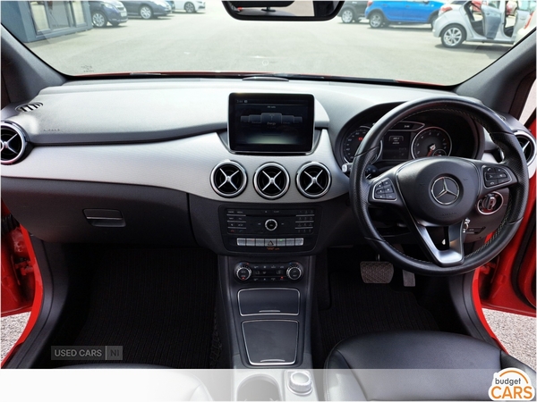 Mercedes B-Class HATCHBACK in Down