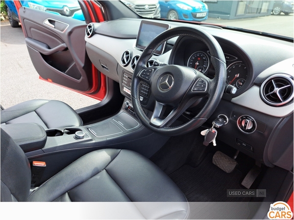 Mercedes B-Class HATCHBACK in Down