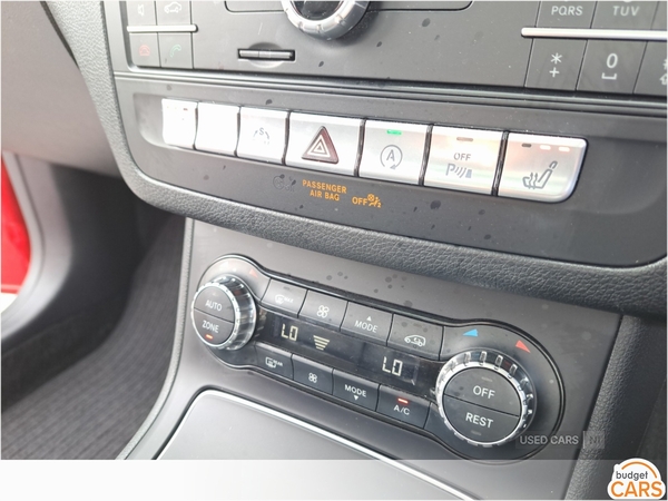 Mercedes B-Class HATCHBACK in Down