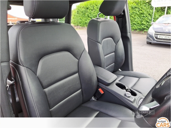 Mercedes B-Class HATCHBACK in Down