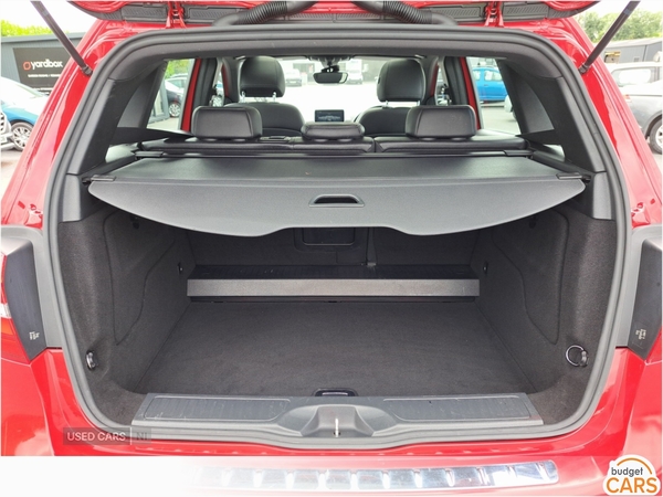 Mercedes B-Class HATCHBACK in Down