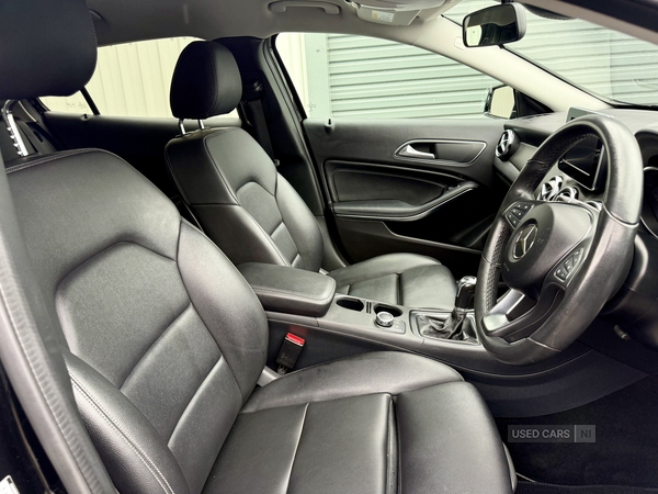 Mercedes GLA-Class DIESEL HATCHBACK in Down