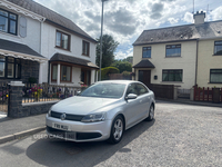 Volkswagen Jetta 1.6 TDI CR Bluemotion Tech SE 4dr in Down