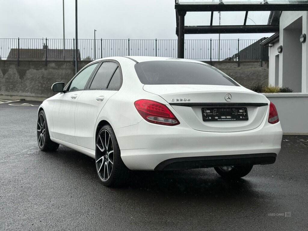 Jul 2016 Mercedes-Benz C-Class C220d SE 4dr