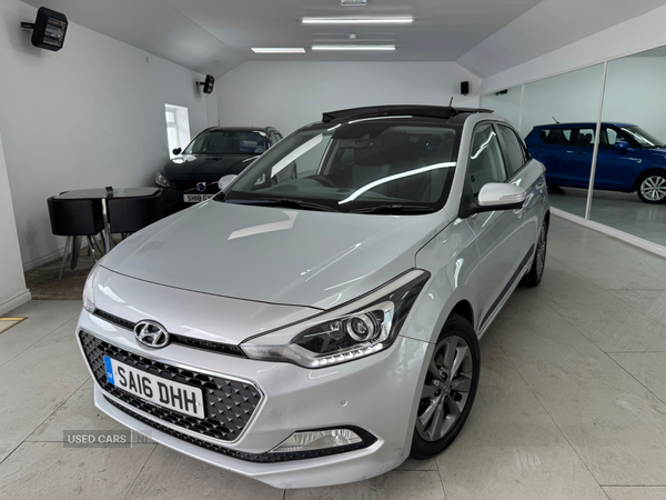 Hyundai i20 HATCHBACK in Down