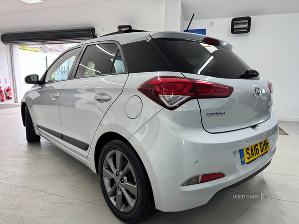 Hyundai i20 HATCHBACK in Down