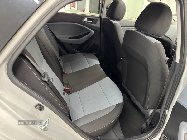 Hyundai i20 HATCHBACK in Down