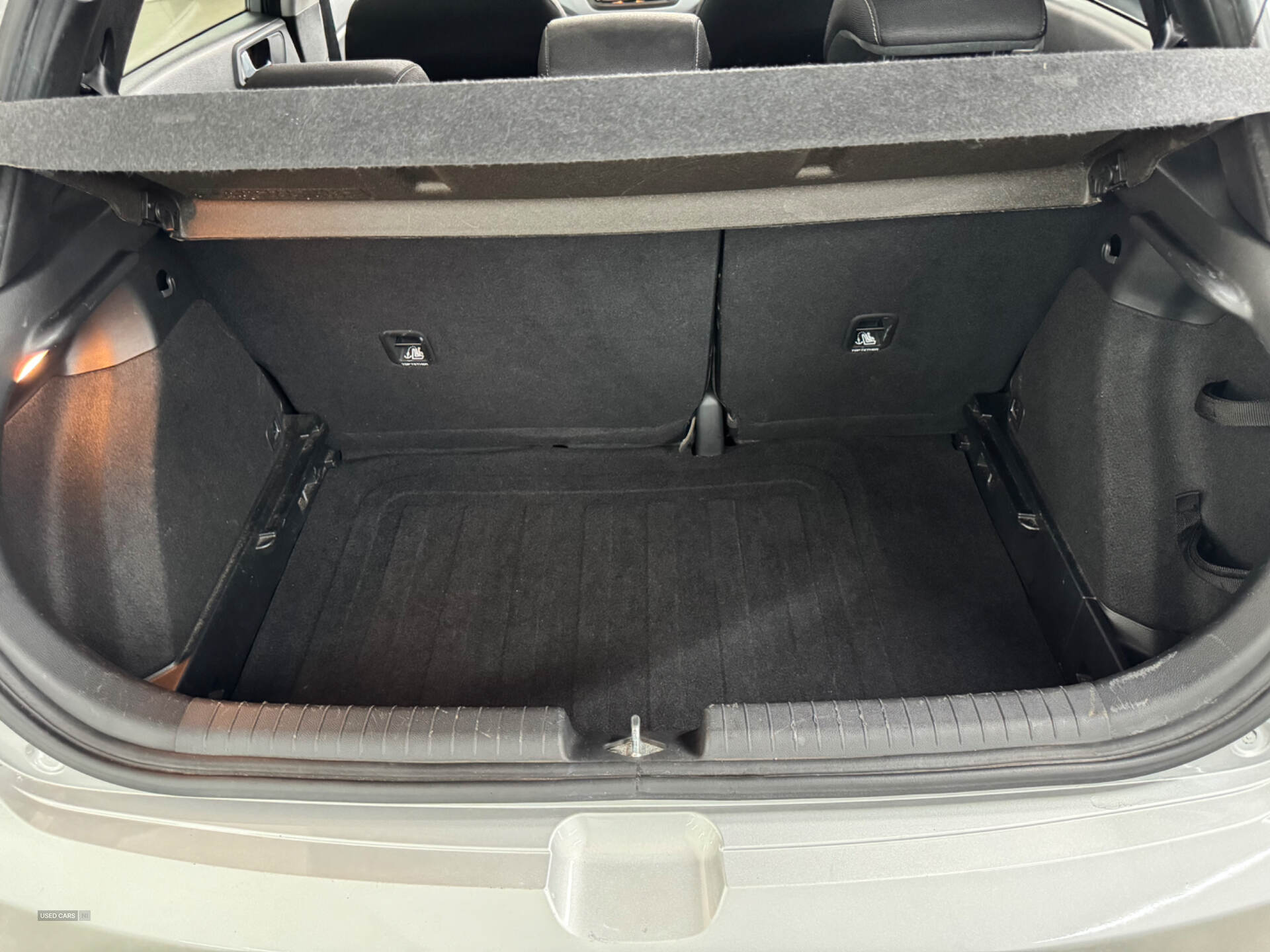 Hyundai i20 HATCHBACK in Down