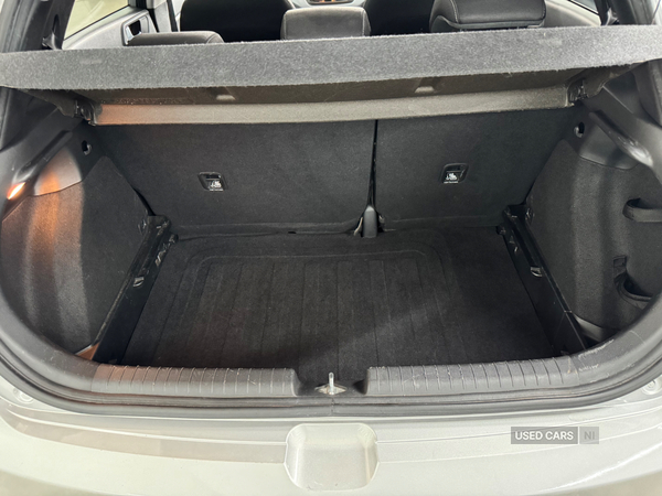 Hyundai i20 HATCHBACK in Down