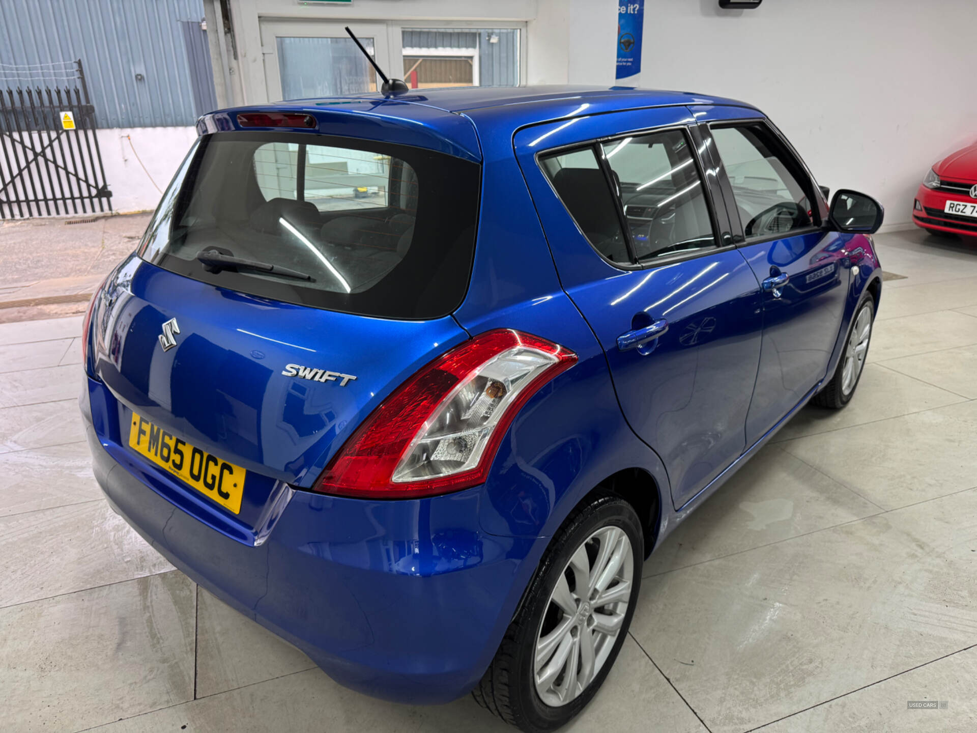 Suzuki Swift HATCHBACK in Down
