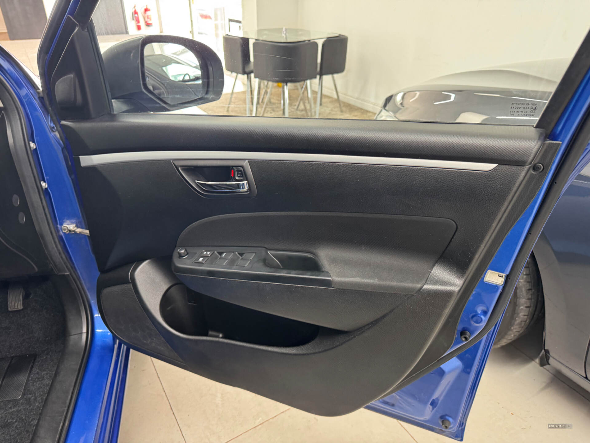 Suzuki Swift HATCHBACK in Down