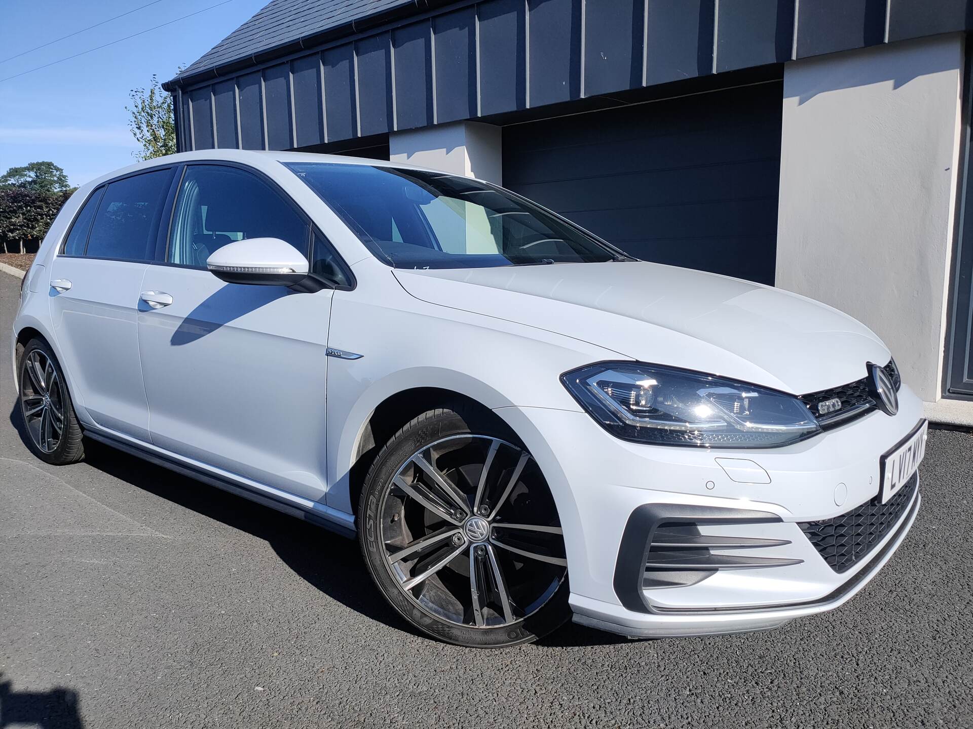 Volkswagen Golf DIESEL HATCHBACK in Armagh