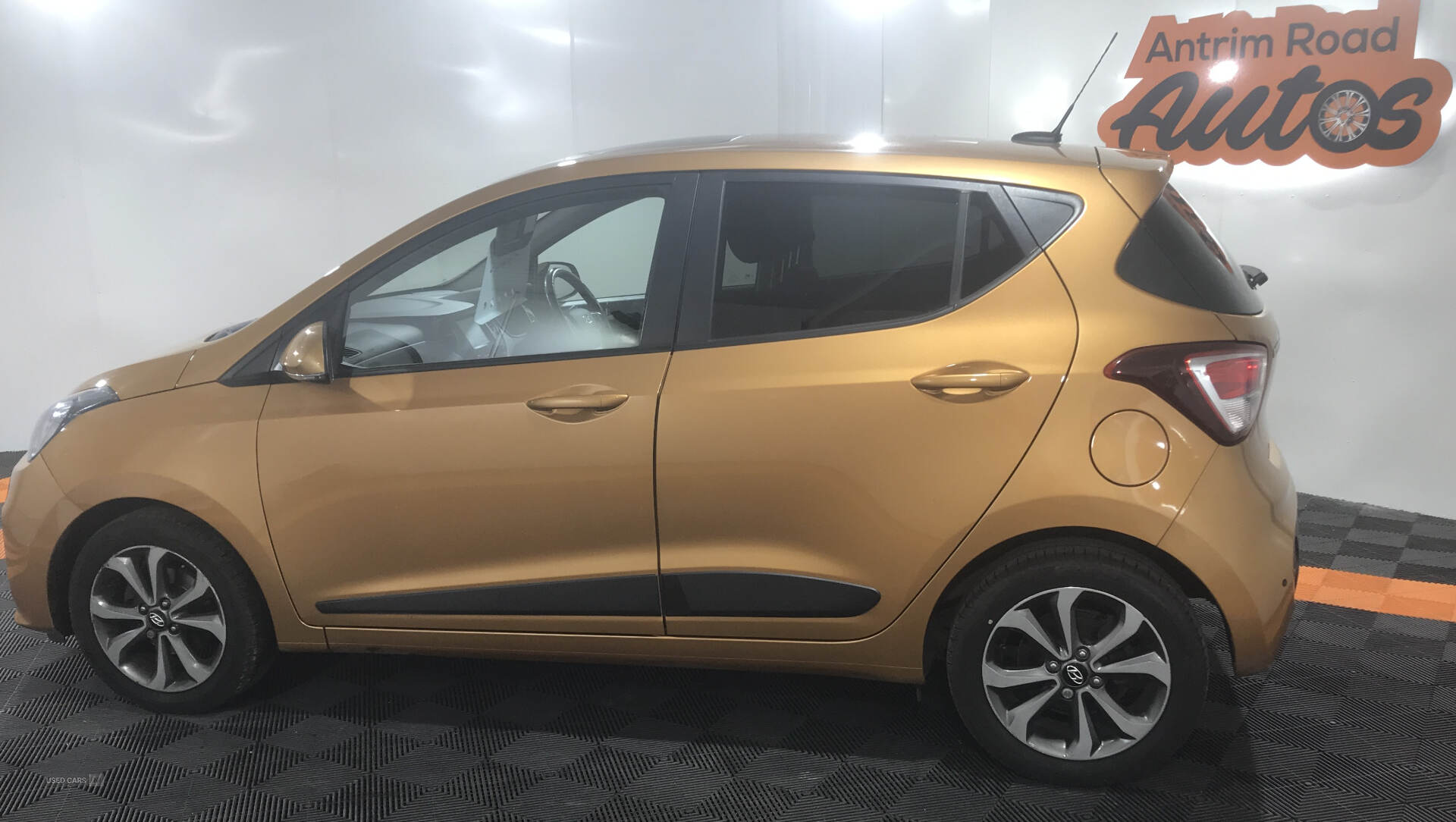Hyundai i10 HATCHBACK in Antrim