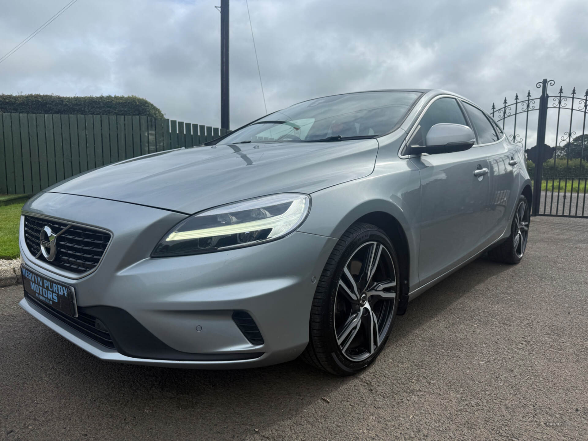 Volvo V40 DIESEL HATCHBACK in Antrim