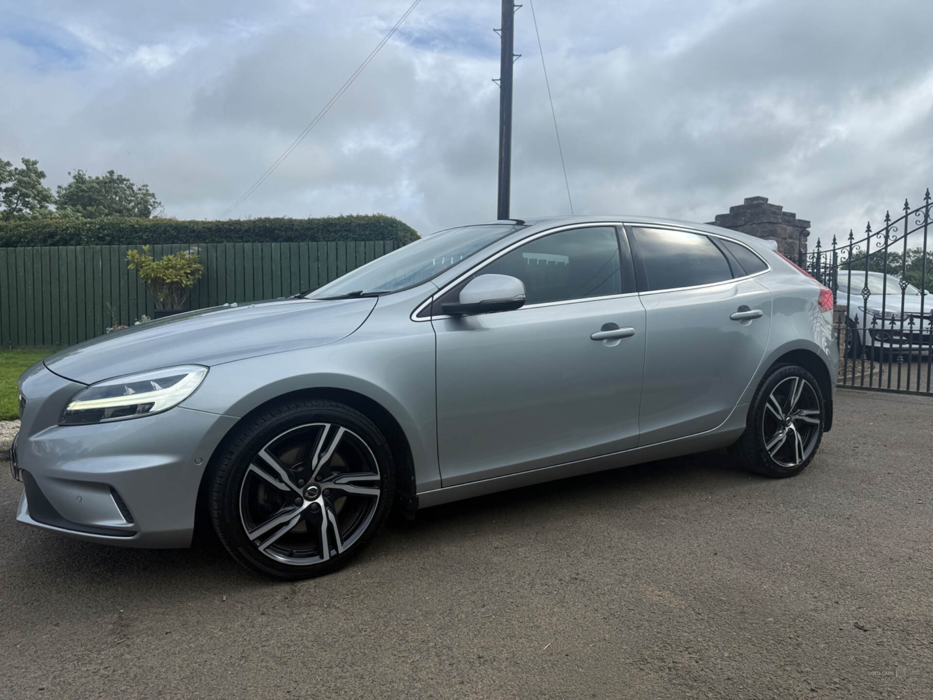 Volvo V40 DIESEL HATCHBACK in Antrim
