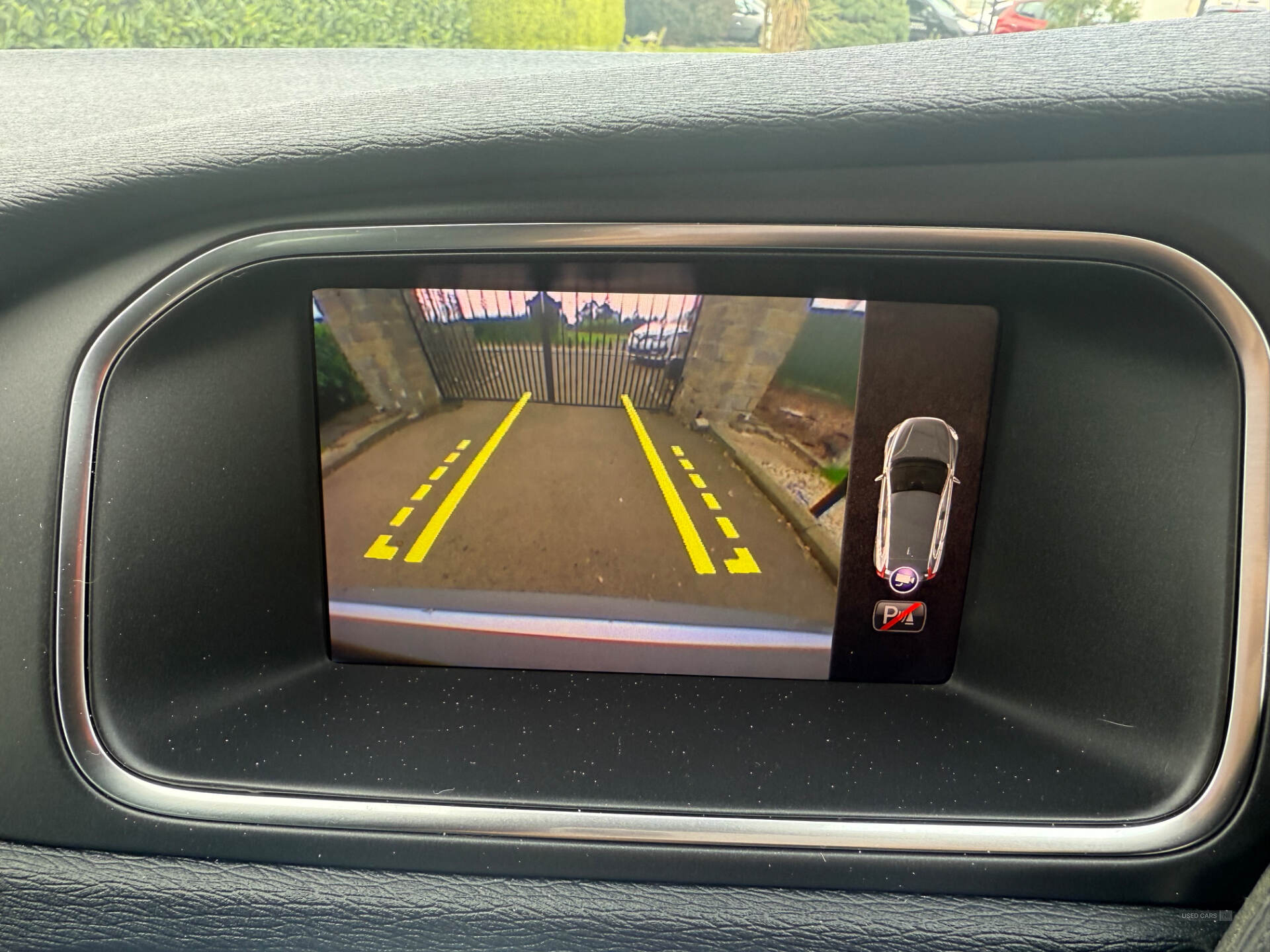 Volvo V40 DIESEL HATCHBACK in Antrim