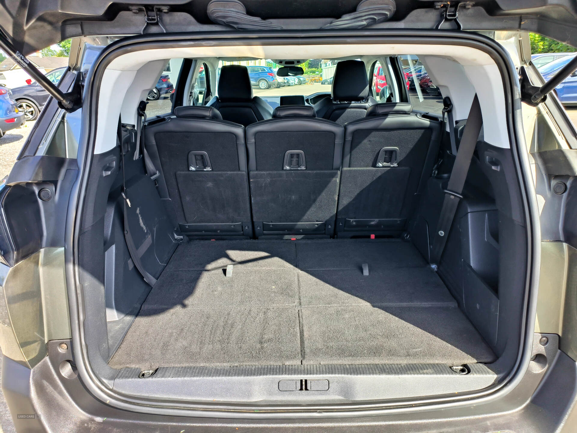 Peugeot 5008 DIESEL ESTATE in Fermanagh
