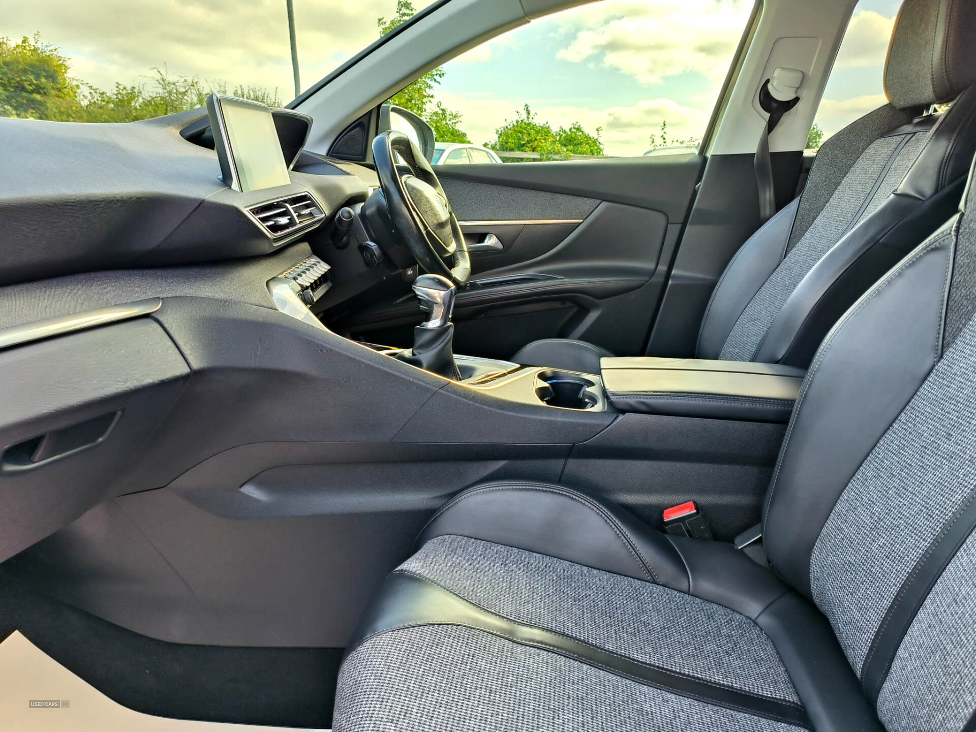 Peugeot 5008 DIESEL ESTATE in Fermanagh