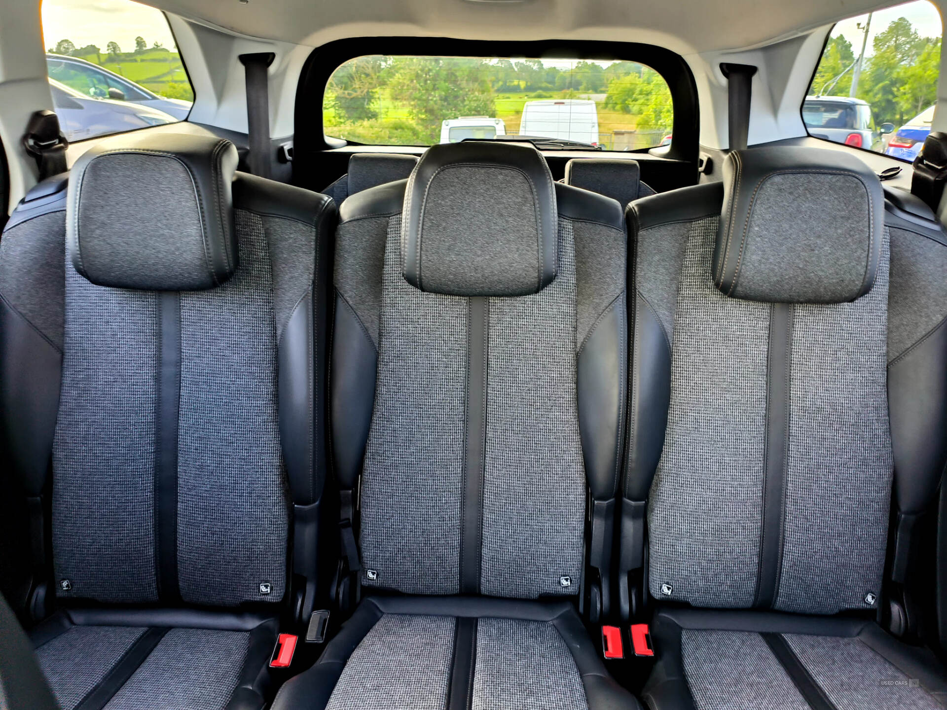 Peugeot 5008 DIESEL ESTATE in Fermanagh