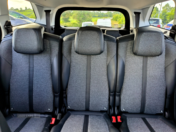 Peugeot 5008 DIESEL ESTATE in Fermanagh