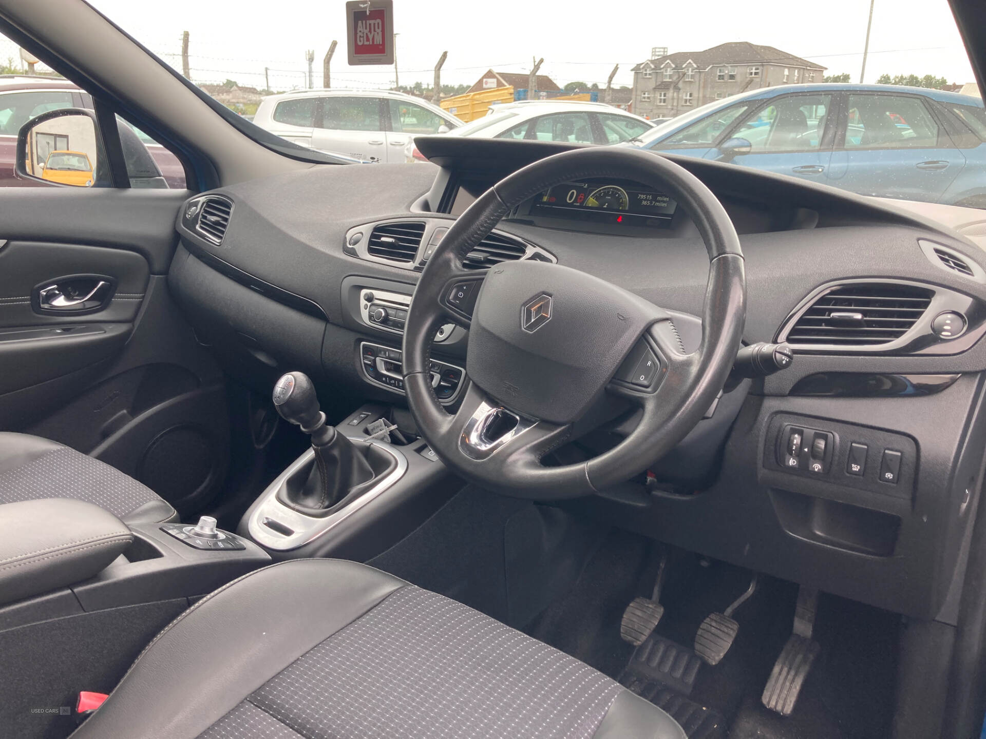Renault Scenic DIESEL ESTATE in Antrim