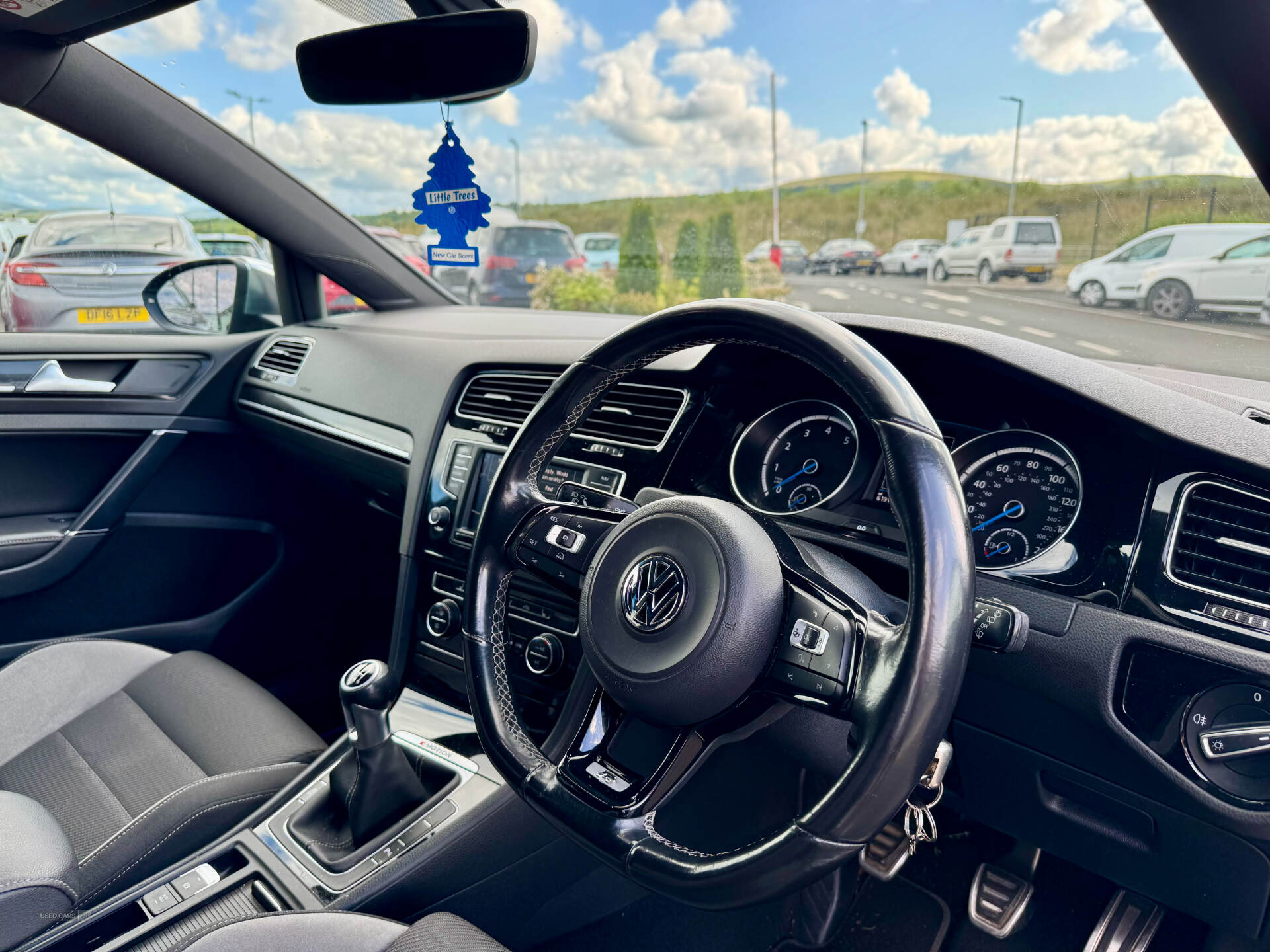 Volkswagen Golf HATCHBACK in Derry / Londonderry