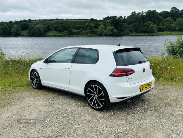 Volkswagen Golf DIESEL HATCHBACK in Derry / Londonderry