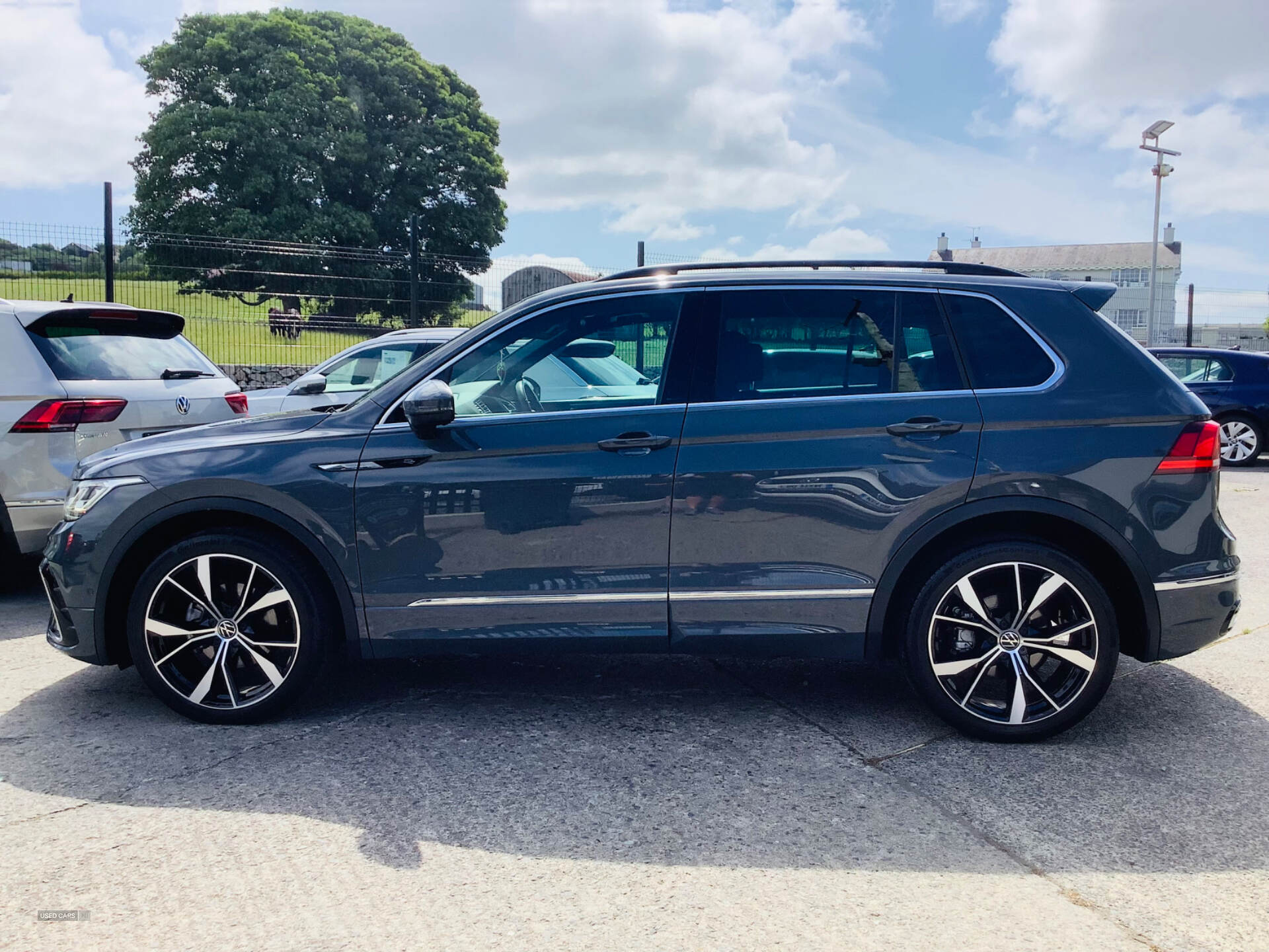 Volkswagen Tiguan DIESEL ESTATE in Down