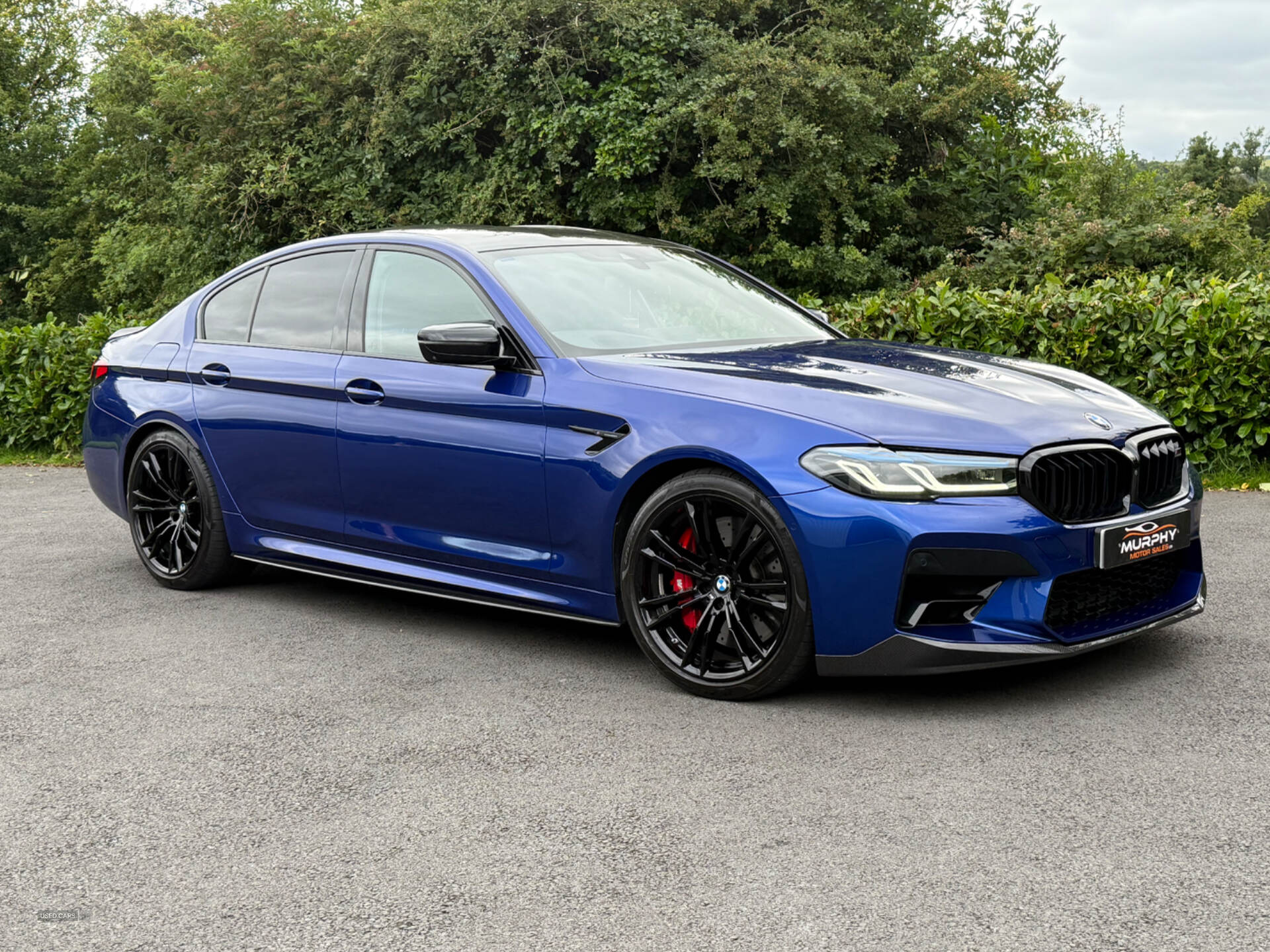 BMW M5 SALOON in Down