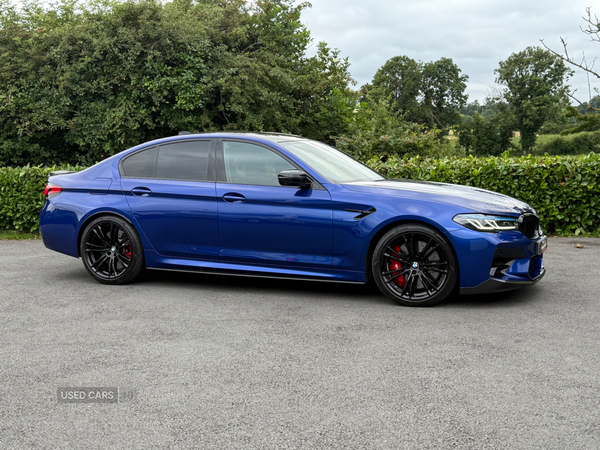 BMW M5 SALOON in Down