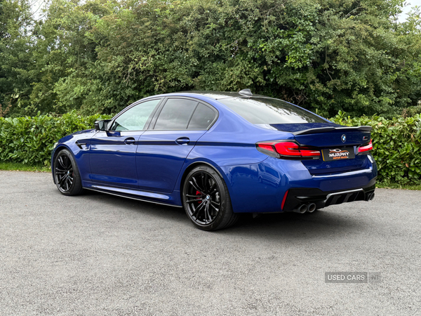 BMW M5 SALOON in Down