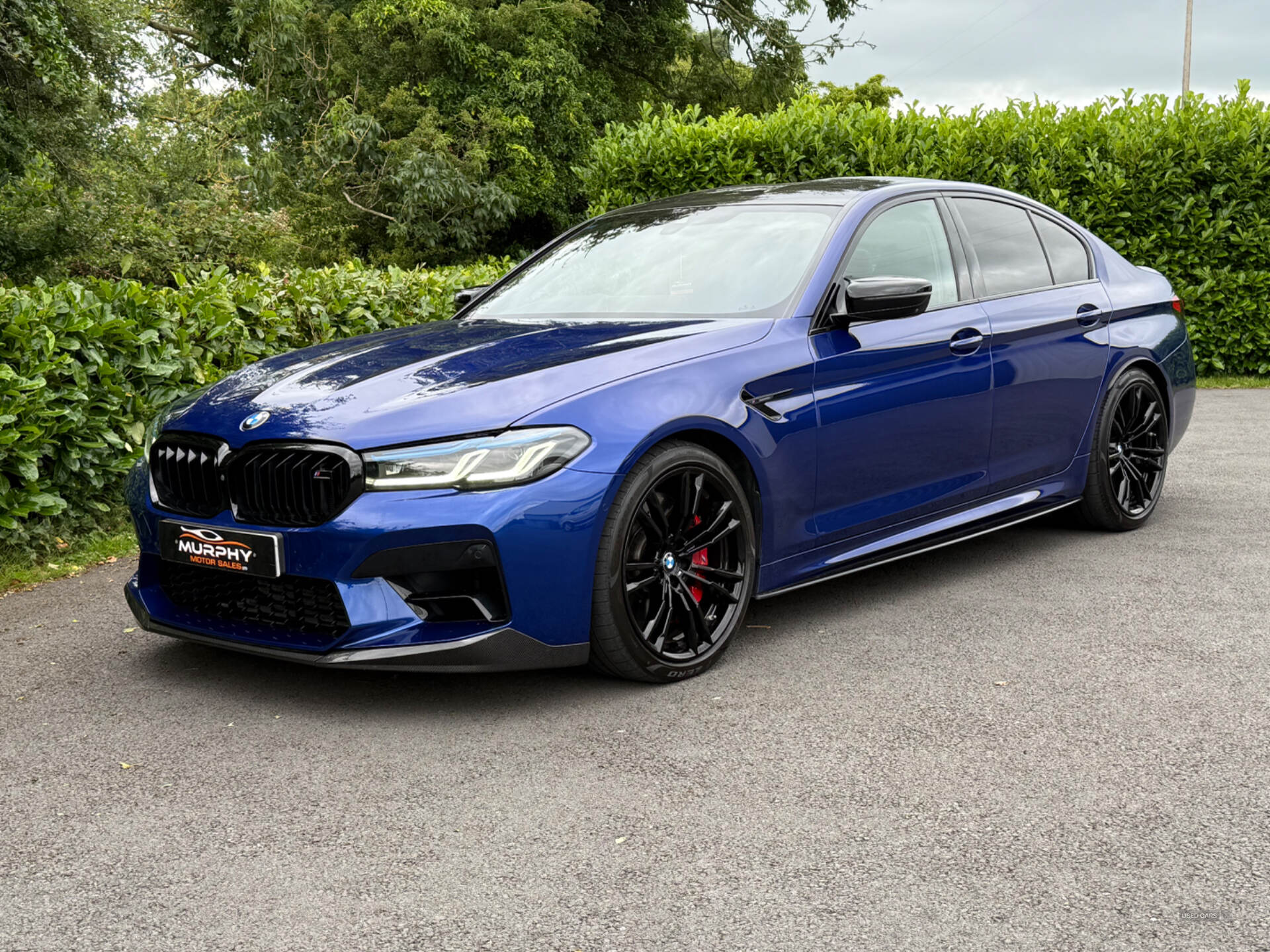 BMW M5 SALOON in Down
