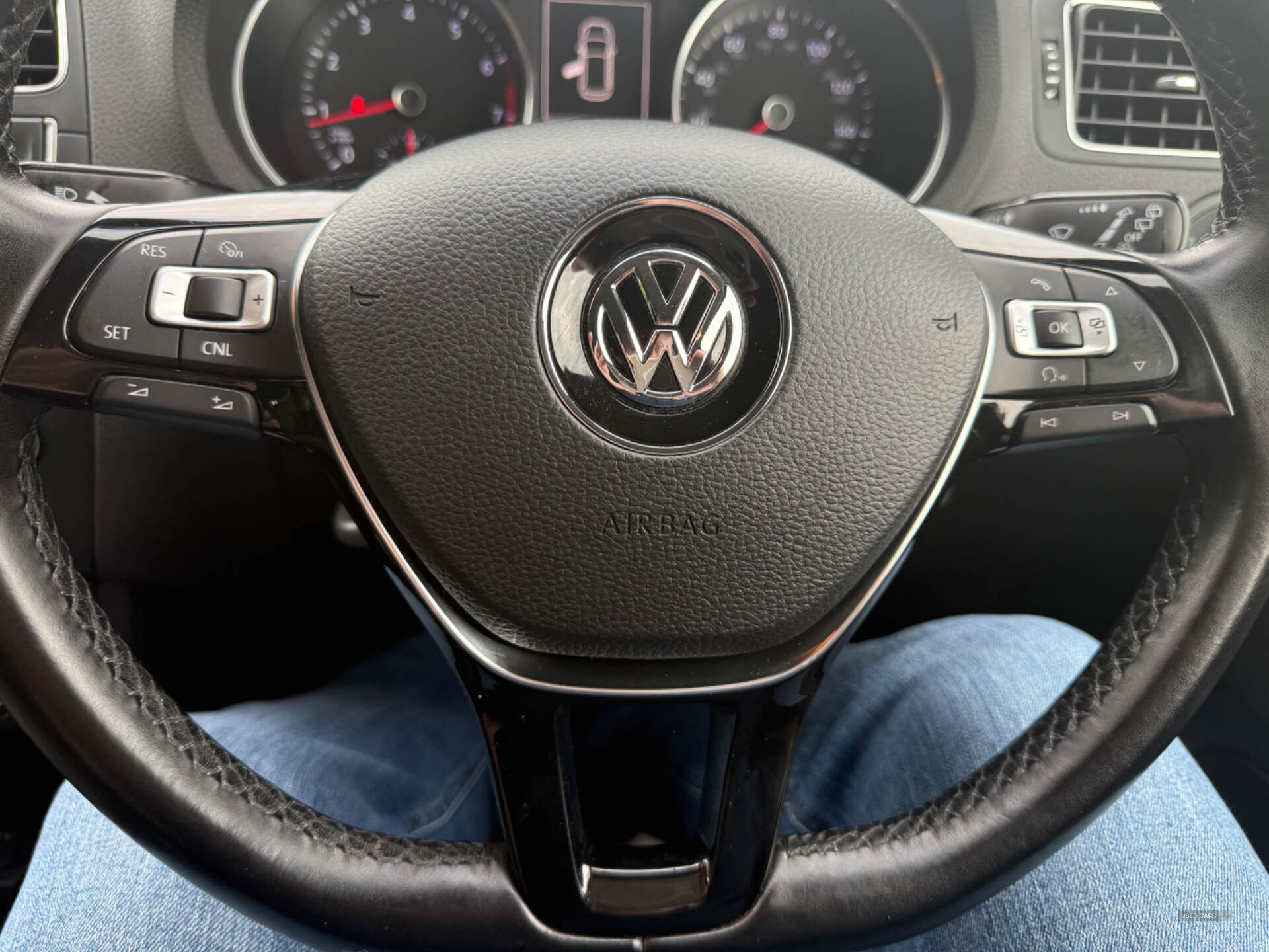 Car Thumbnail 15
