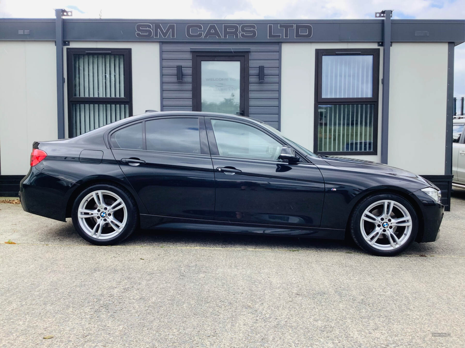 BMW 3 Series DIESEL SALOON in Down