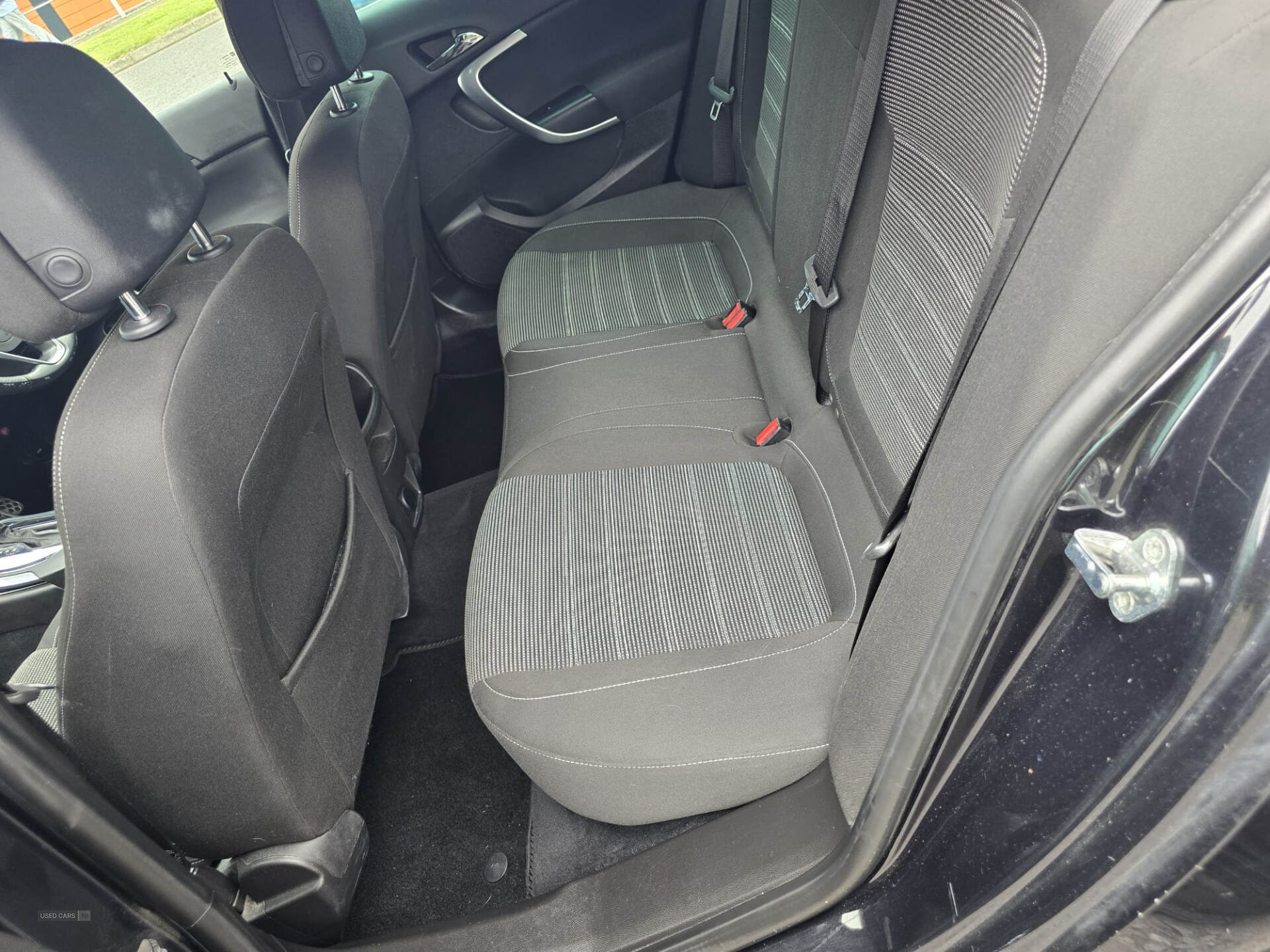 Vauxhall Insignia DIESEL HATCHBACK in Down