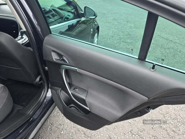 Vauxhall Insignia DIESEL HATCHBACK in Down